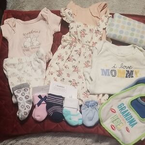 ASSORTED 0- 3 Mo. Baby Things, New Socks, new Romper, Onesies, Etc.Bx15